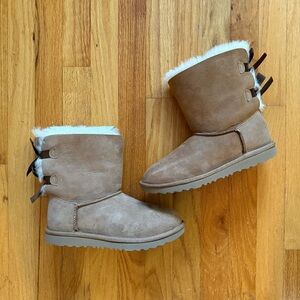 UGG Chestnut Bailey Bow Boots